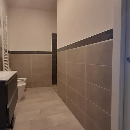 Quiet - Twa Μπολόνια